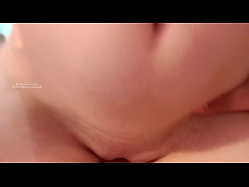 ❤️ أنام في غرفة أختي وهكذا استيقظت ❤